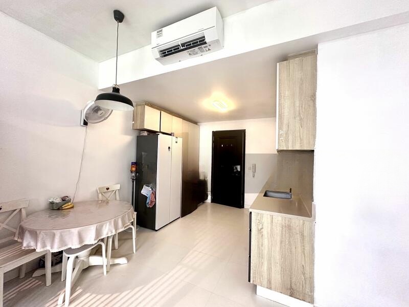 E MAISON photo 5